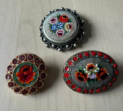 Buy & Sell Caerphilly - Wales Pontlottyn - Caerphilly - Photos for Vintage Micro Mosaic Brooch Lot