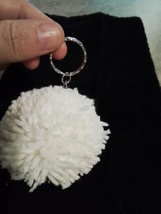 Buy & Sell South West London East Bedfont - South West London - Photos for pompom keyring