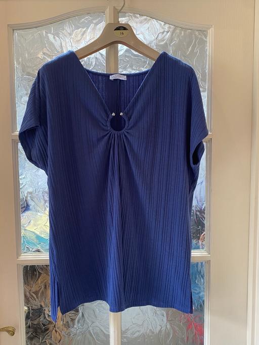 Buy & Sell North Northamptonshire Great Addington - North Northamptonshire - Photos for Ladies Blue Lounge Suit Top Size 16