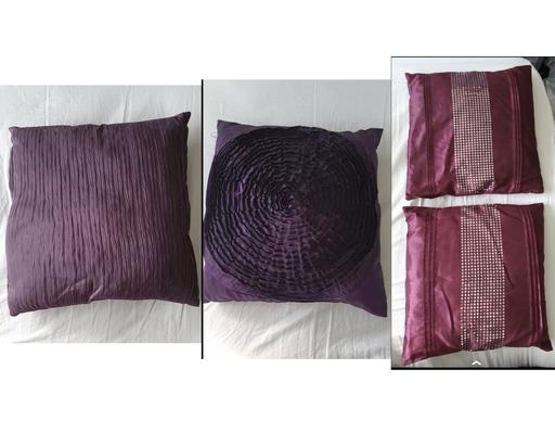 Buy & Sell Gloucestershire South Gloucestershire - Photos for 4 Purple cushions decorative pillows