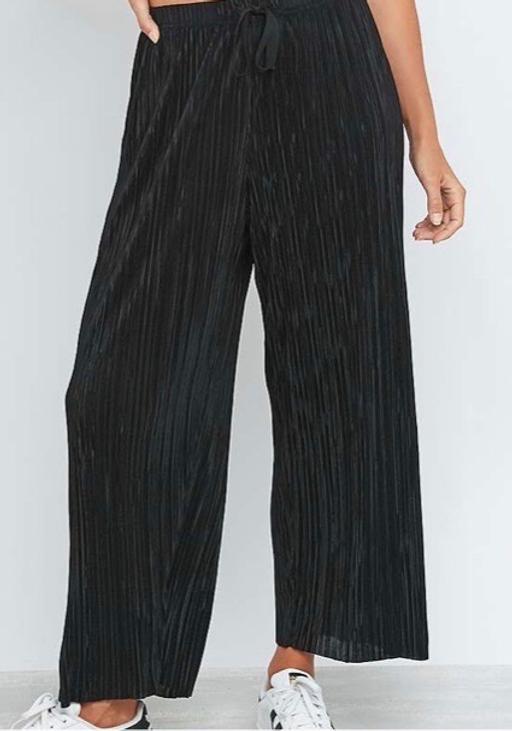 Buy & Sell Kent Ashford - Photos for UO Light Before Dark Pleated Wide Leg Trous