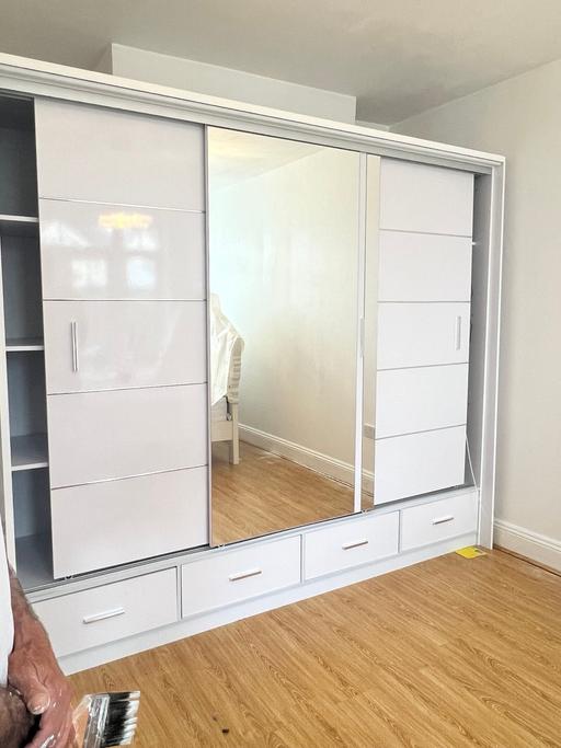 Buy & Sell South West London Richmond upon Thames - Photos for Wardrobe