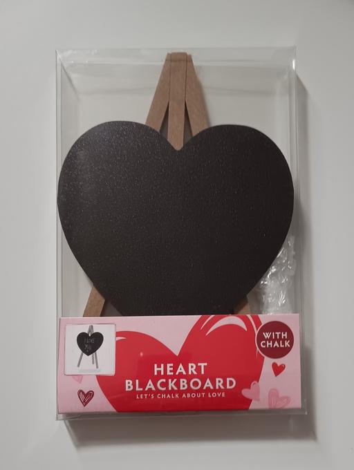 Buy & Sell Greater Manchester Oldham - Photos for 2x Heart Blackboard with chalk