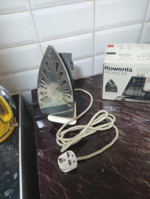 Buy & Sell West Midlands Dudley - Photos for ROWENTA AQUA GLIDE STEAM IRON