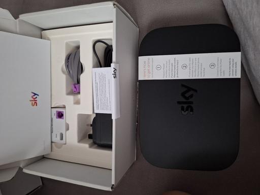 Buy & Sell North London Edmonton - N9 - Photos for New Sky broadband router