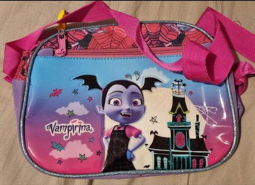 Buy & Sell Newport - Wales Newport - NP19 - Photos for vampirina kids lunch bag