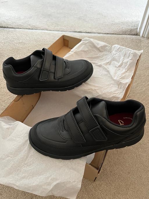 Buy & Sell Surrey Spelthorne - Photos for Boys Clarks Venture WalkSchool shoes size 1.5