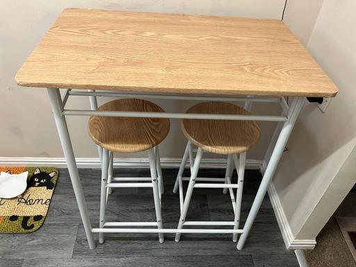 Buy & Sell Greater Manchester Manchester - Photos for Breakfast table stools and table