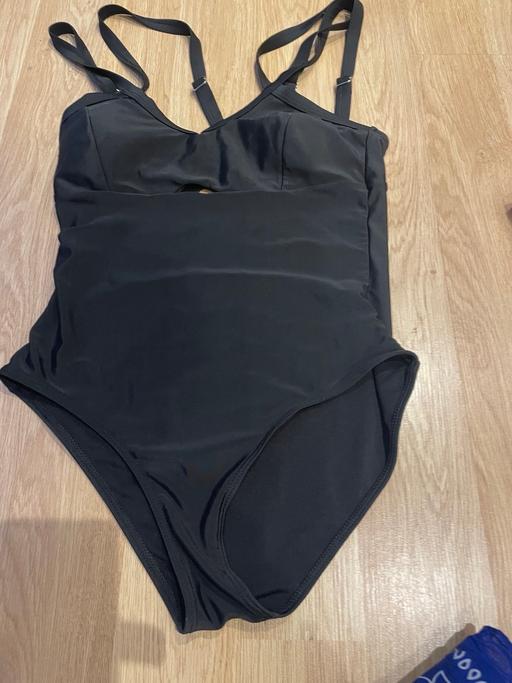 Buy & Sell Windsor and Maidenhead Old Windsor - Windsor and Maidenhead - Photos for Black swimsuit size medium new without tag