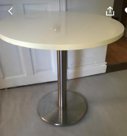 Buy & Sell South East London Peckham - South East London - Photos for Round table with chrome base