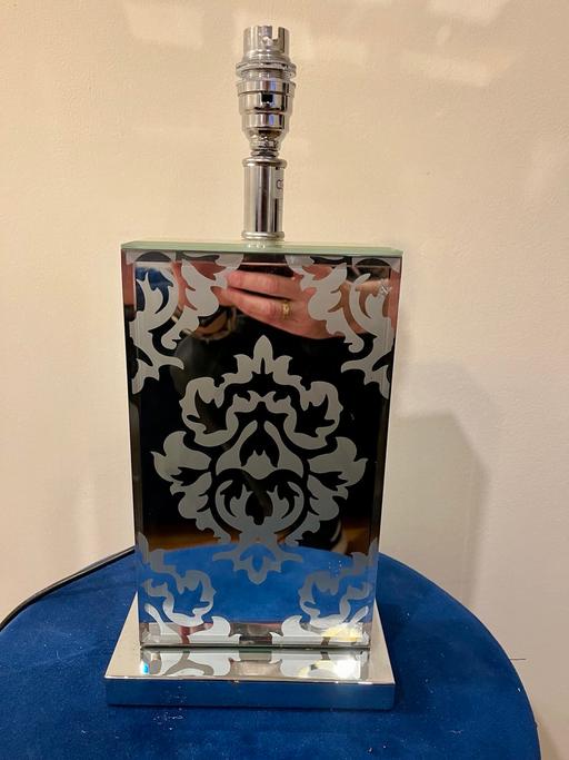 Buy & Sell South East London Lower Sydenham - South East London - Photos for Glass etched table lamp