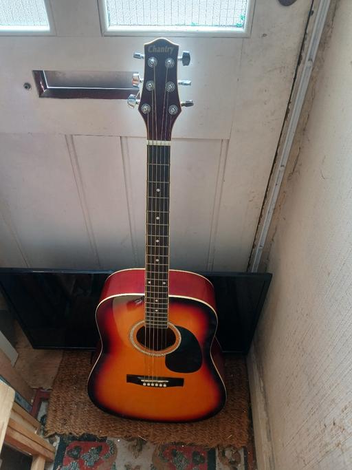 Buy & Sell North West London Queen`s Park - North West London - Photos for full acoustic guitar tuned low action