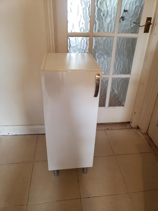 Buy & Sell Slough Farnham Royal - Slough - Photos for standalone cabinet