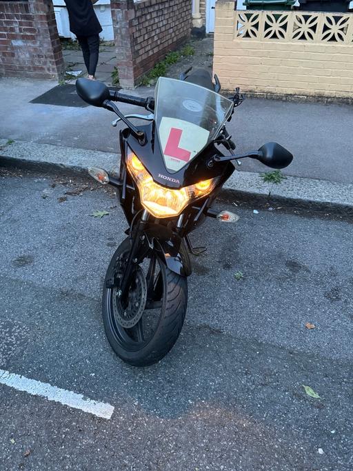 Vehicles East London Walthamstow - East London - Photos for Honda CBR, 2016 125cc