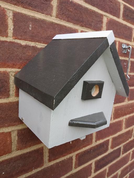 Buy & Sell Hertfordshire Broxbourne - Photos for chalet style nest box with feed table