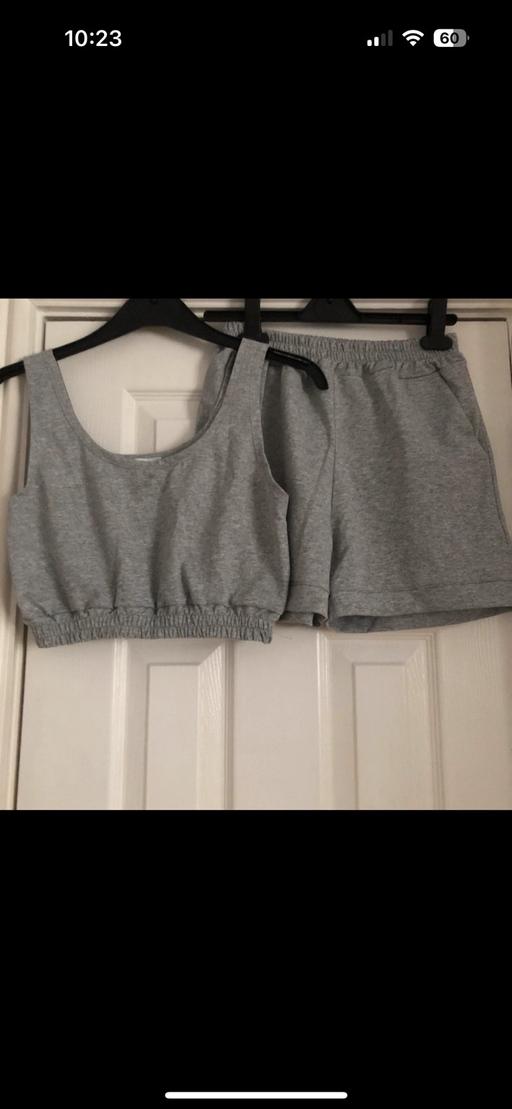 Buy & Sell Gloucestershire South Gloucestershire - Photos for Womens grey Mom shorts & crop top set S/M