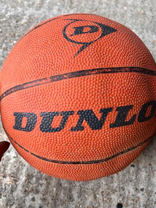 Buy & Sell East London Cann Hall - East London - Photos for Dunlop and molten basketball