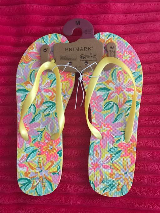 Buy & Sell Newport - Wales Newport - NP19 - Photos for NEW FLIP FLOPS SIZE 5-6.