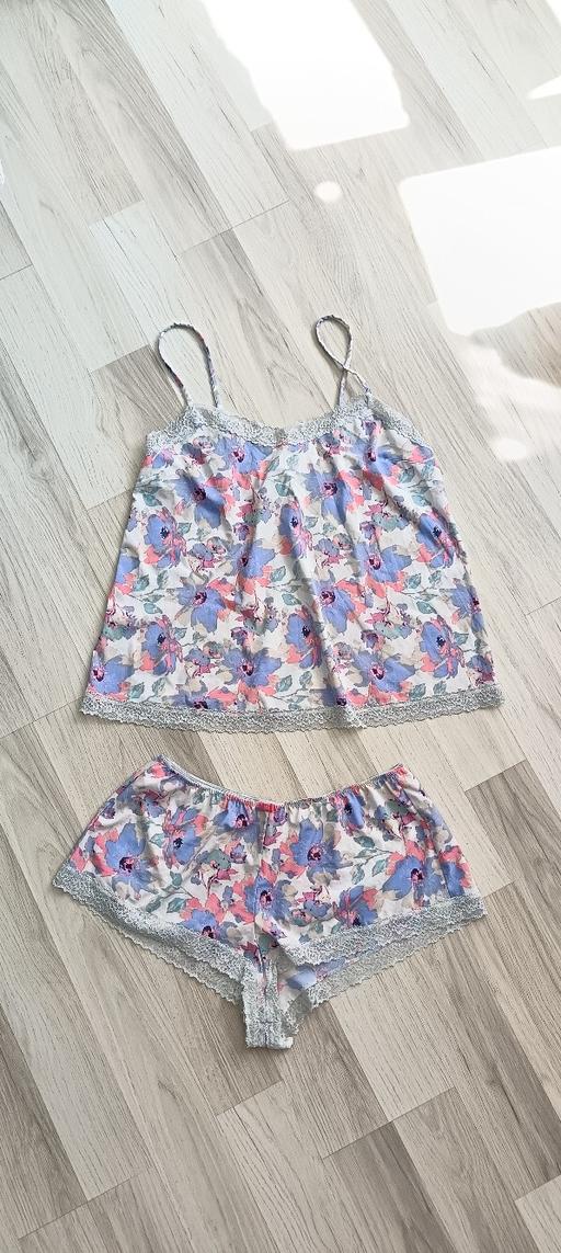 Buy & Sell Swansea - Wales Blaenymaes - Swansea - Photos for Floral camis+shorts lace trim 2 pieces pyjama