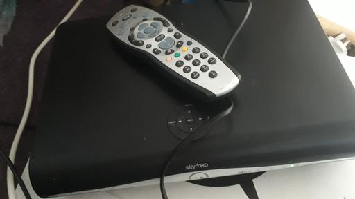 Buy & Sell West Midlands Birmingham - Photos for SKY+HD BOX WITH REMOTE CONTROL AND HMDI LEAD