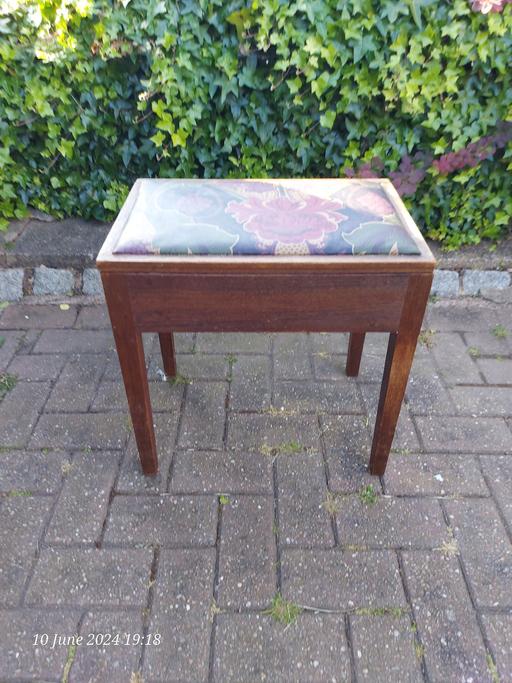 Buy & Sell West Midlands Birmingham - Photos for Vintage piano dressing table stool