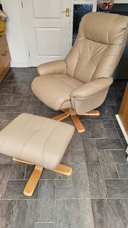 Buy & Sell Lancashire South Ribble - Photos for Swivel /Recliner with footstool.