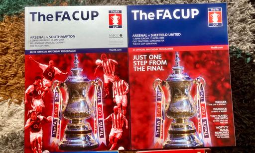 Buy & Sell East London Redbridge - Photos for Arsenal fc fa cup run 2003