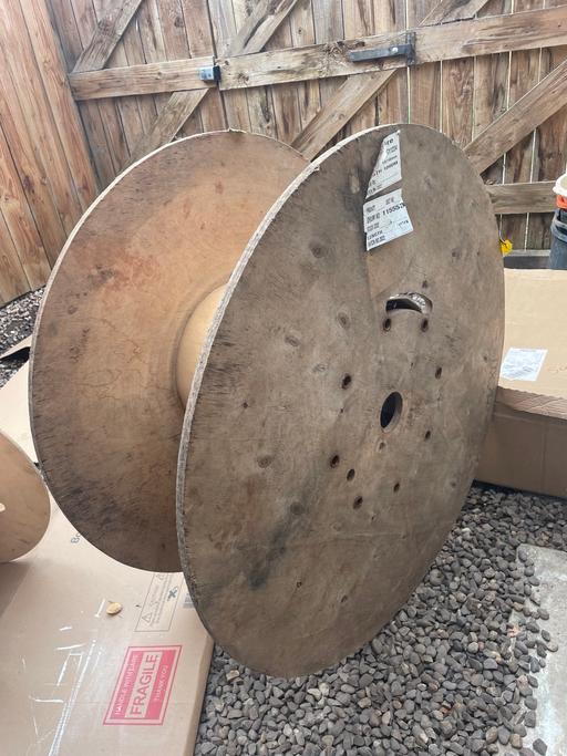 Buy & Sell West Midlands Birmingham - Photos for Very Large Plywood Cable Drum