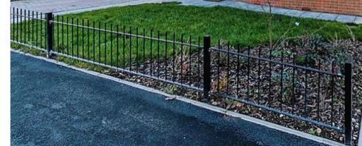 Buy & Sell West Midlands Walsall - Photos for Heavy Duty Metal Railing