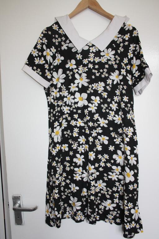 Buy & Sell North West London Chalk Farm - North West London - Photos for AX Paris floral print dress size 14