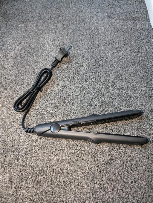 Buy & Sell West Midlands Birmingham - Photos for Mini hair straighteners great for travel 