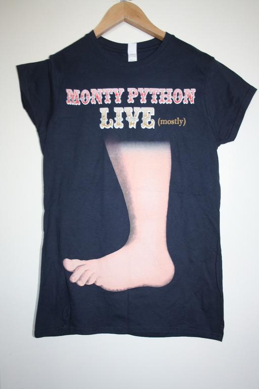 Buy & Sell North West London Chalk Farm - North West London - Photos for Minty Python t-shirt size M