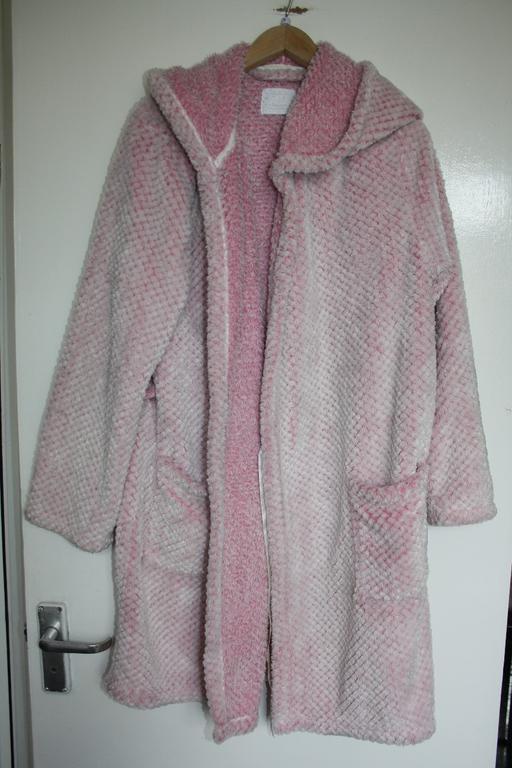 Buy & Sell North West London Chalk Farm - North West London - Photos for pink dressing gown size L