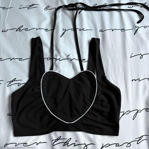 Buy & Sell South West London Earlsfield - South West London - Photos for Heart tie neck crop top