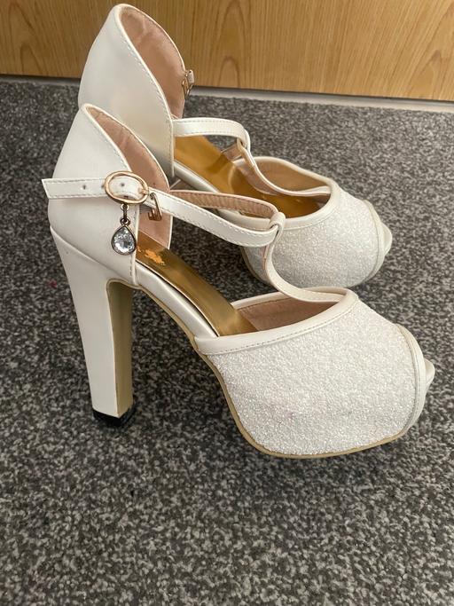 Buy & Sell Kent Thanet - Photos for Wedding/prom/cocktail high heels