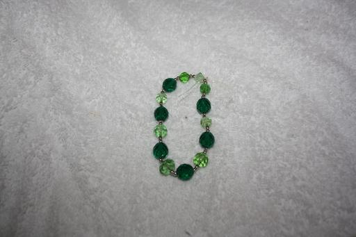 Buy & Sell North West London Chalk Farm - North West London - Photos for green glass beaded bracelet 5