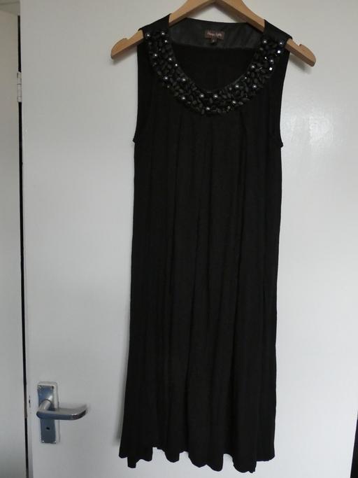 Buy & Sell North West London Chalk Farm - North West London - Photos for Phase Eight black dress size 8