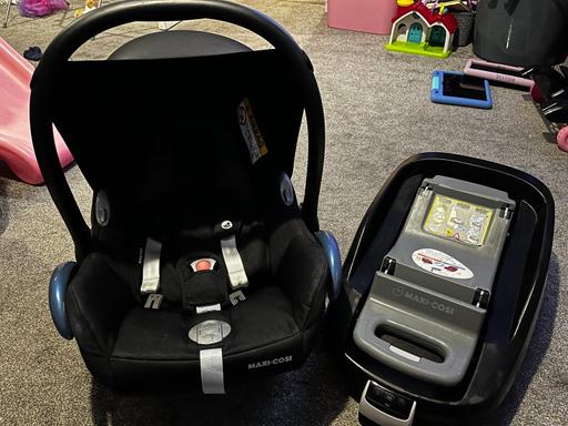 Buy & Sell West Midlands Dudley - Photos for Maxi Cosi car seat and isofix base