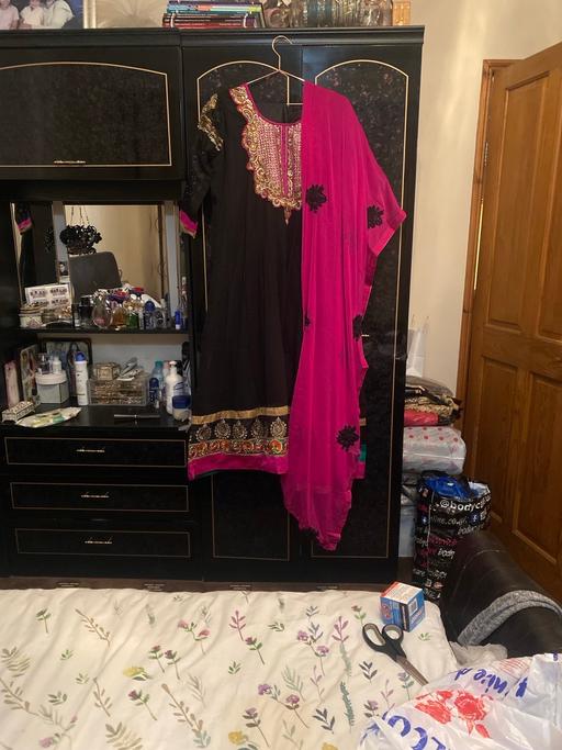 Buy & Sell Bedfordshire Luton - Photos for Black,pink,gold shalwar kameez (brand new)