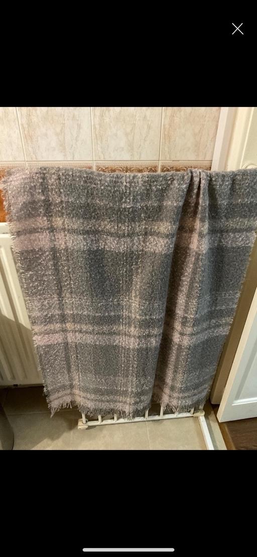 Buy & Sell West Midlands Walsall - Photos for Large scarf/shawl