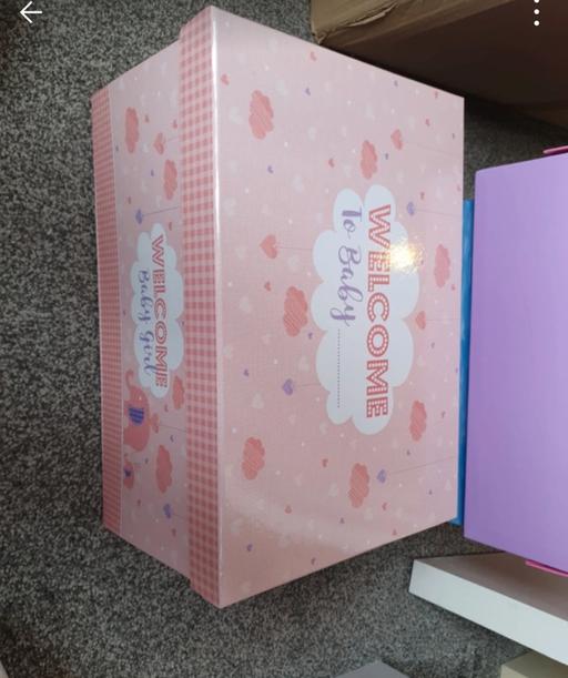 Buy & Sell Halton Hallwood Park - Watford - Photos for baby gift box