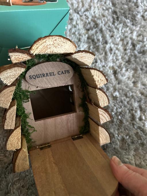 Buy & Sell Merseyside Knowsley - Photos for Squirrel feeding house/ cafe. New