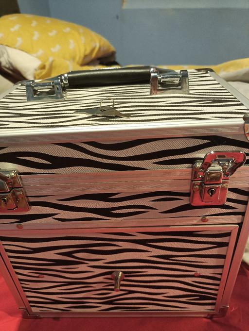 Buy & Sell West Midlands Walsall - Photos for Zebra pattern Nail varnish storage box