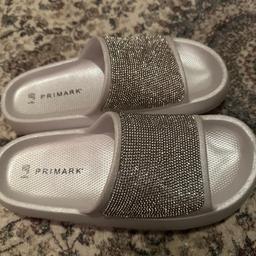 Ellesse holographic sliders store