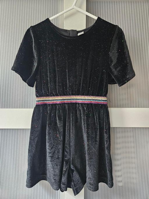 Buy & Sell Halton Manor Park - Watford - Photos for Age 5 TU black sparkly velour playsuit