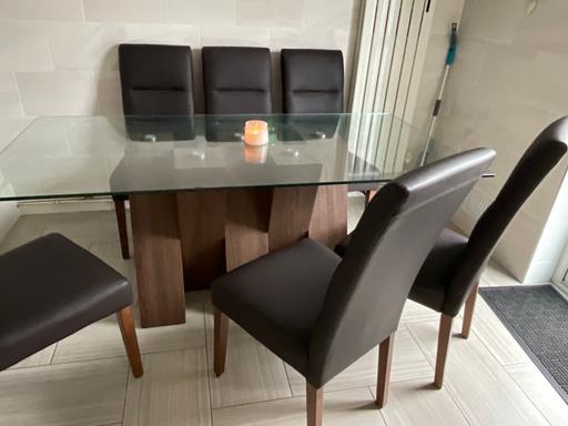 Buy & Sell West Midlands Sandwell - Photos for Dining table with chairs