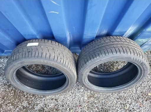 Vehicles Greater Manchester Manchester - Photos for x2 255 40 18 RFT TYRES - HABILEAD RFT HF330