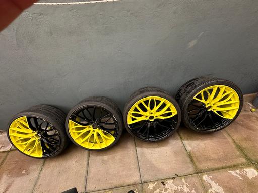 Vehicles West Midlands Sandwell - Photos for BMW Alloys wheels 20inch yellow and black