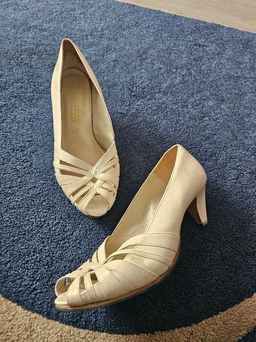 Buy & Sell South Yorkshire Sheffield - Photos for size 5.5 ladies heeled shoes