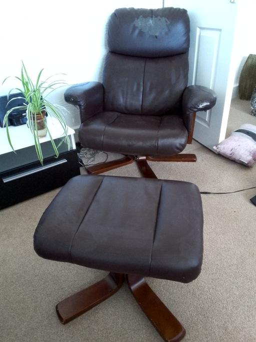 Buy & Sell Tyne and Wear Sunderland - Photos for reclining chair and footstool